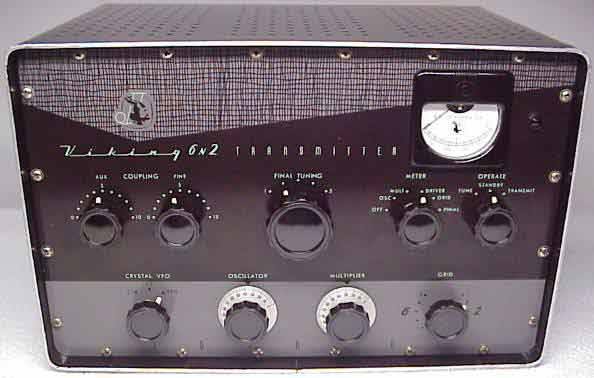 Datei:Johnson 6 & 2 transmitter 1960.jpg